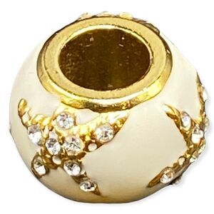 Cream bead charm with gold starfish with rhinestones no stamps